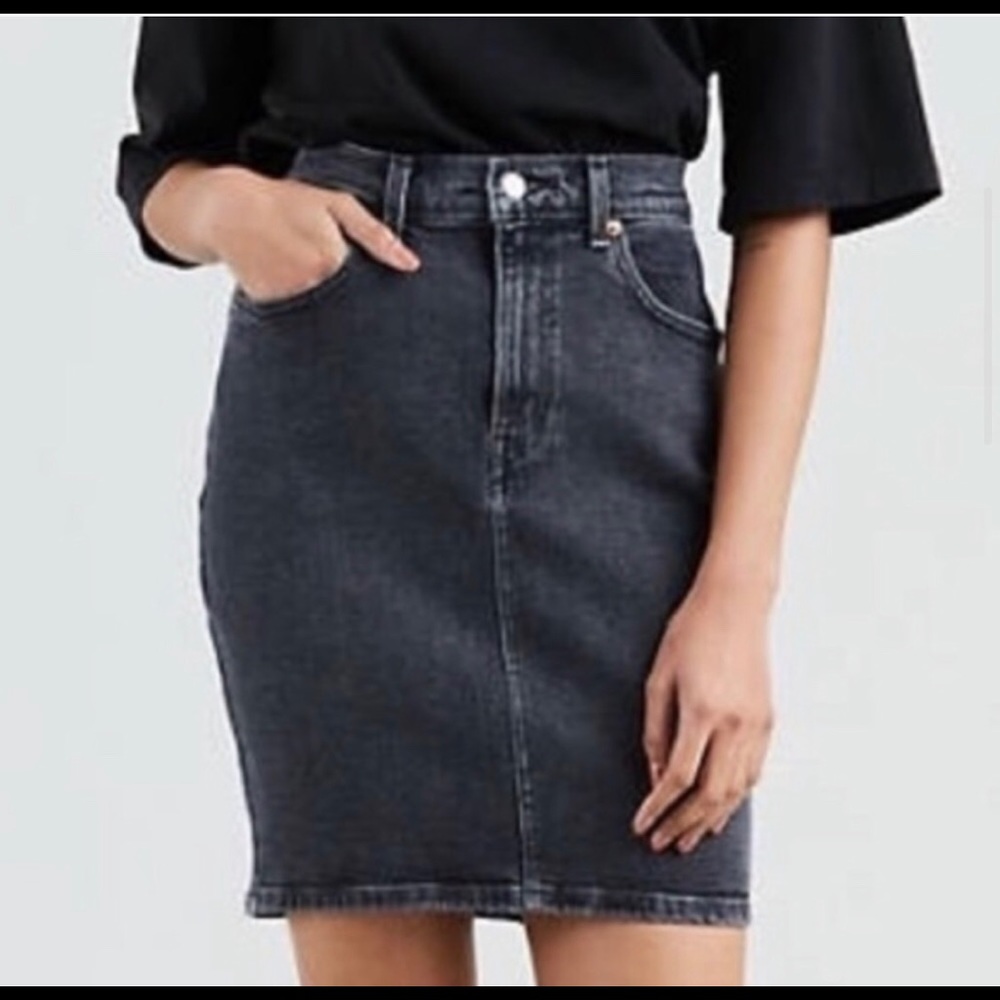 Levi's Gray Black Denim Skirt